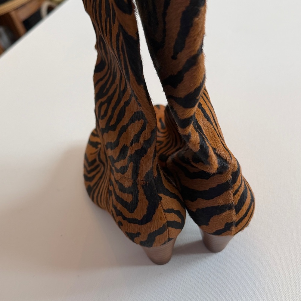 Silent D tinglet kitten size 7 heel boots NWOB - Picture 5 of 8